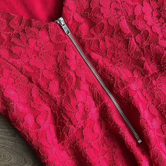 Red Lace Dress Holiday Party Size Medium - Picture 5 of 5